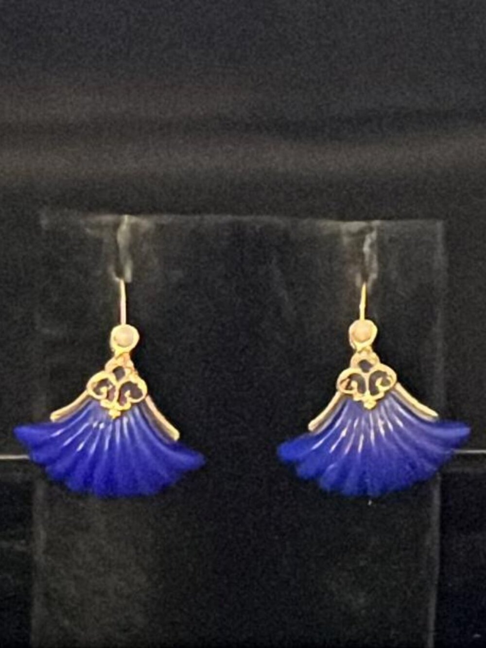 Blue Ridged Fan with Gold Tone Ornate Top Earrings